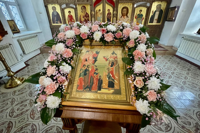 Литургия в праздник Введения во храм Пресвятой Богородицы