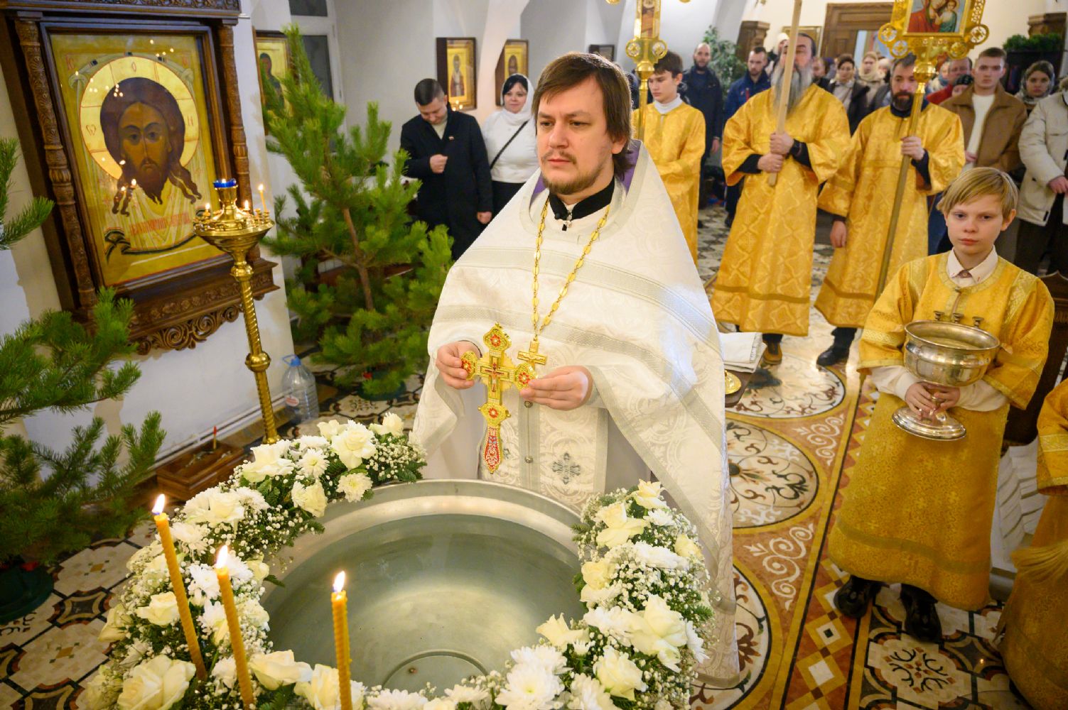 Божественная литургия в Крещенскую ночь