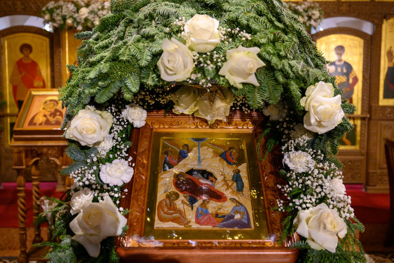 Богослужения в праздник Рождества Христова