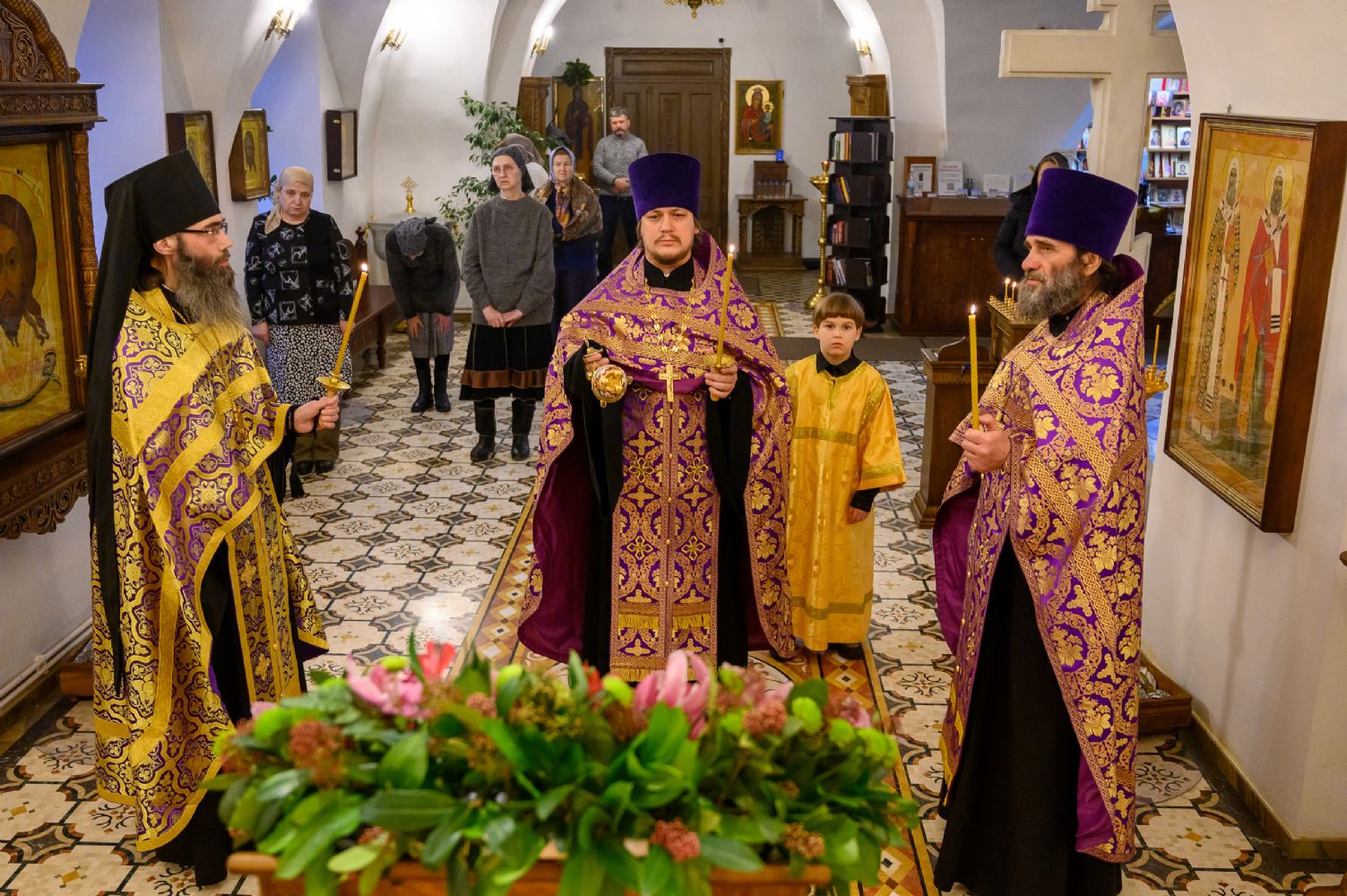 Всенощное бдение в канун престольного праздника