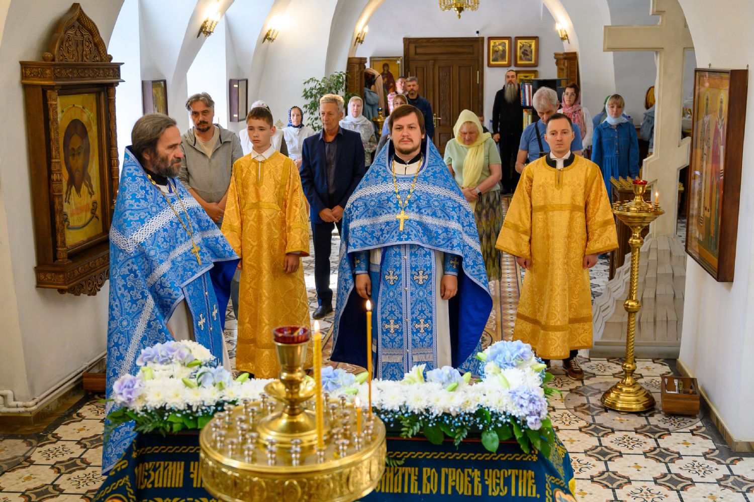 Литургия в праздник Успения Пресвятой Богородицы